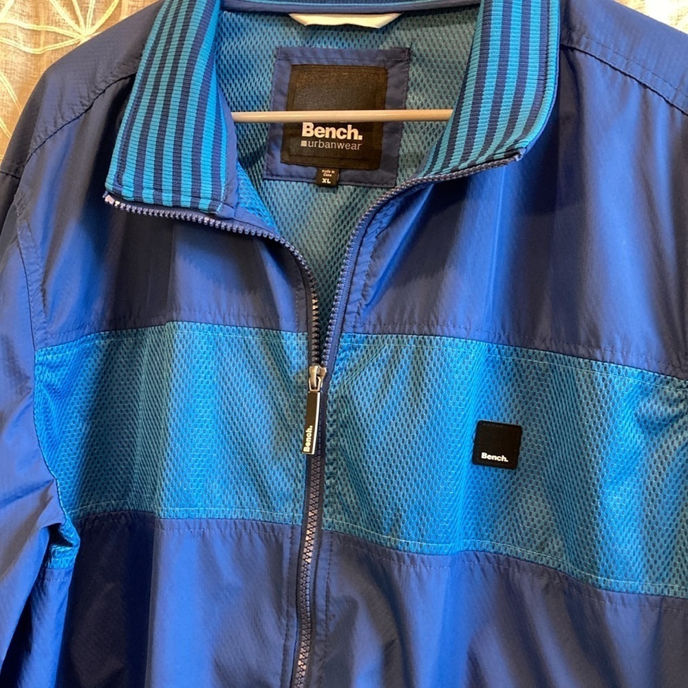 Bench Lightweight Jacket - Picture 5 of 12